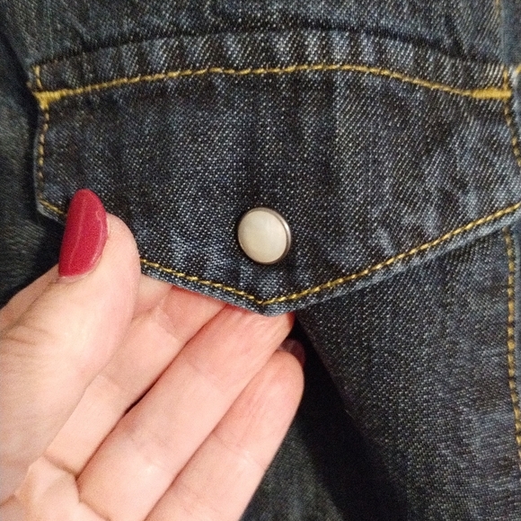 COPY - Gap 1969 Jean Shirt W/ Pearl Buttons Recycled Cotton Size Large EUC - Picture 4 of 11